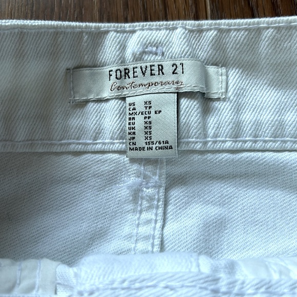 NWT FOREVER21 Pencil denim skirt - Picture 2 of 3